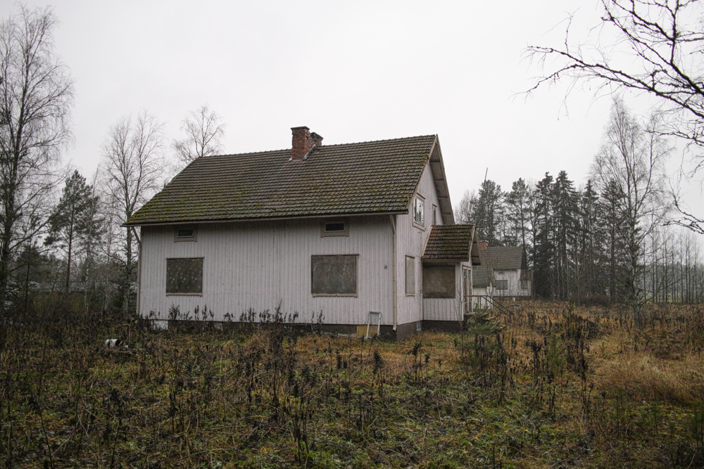 old abandoned house in Akaa